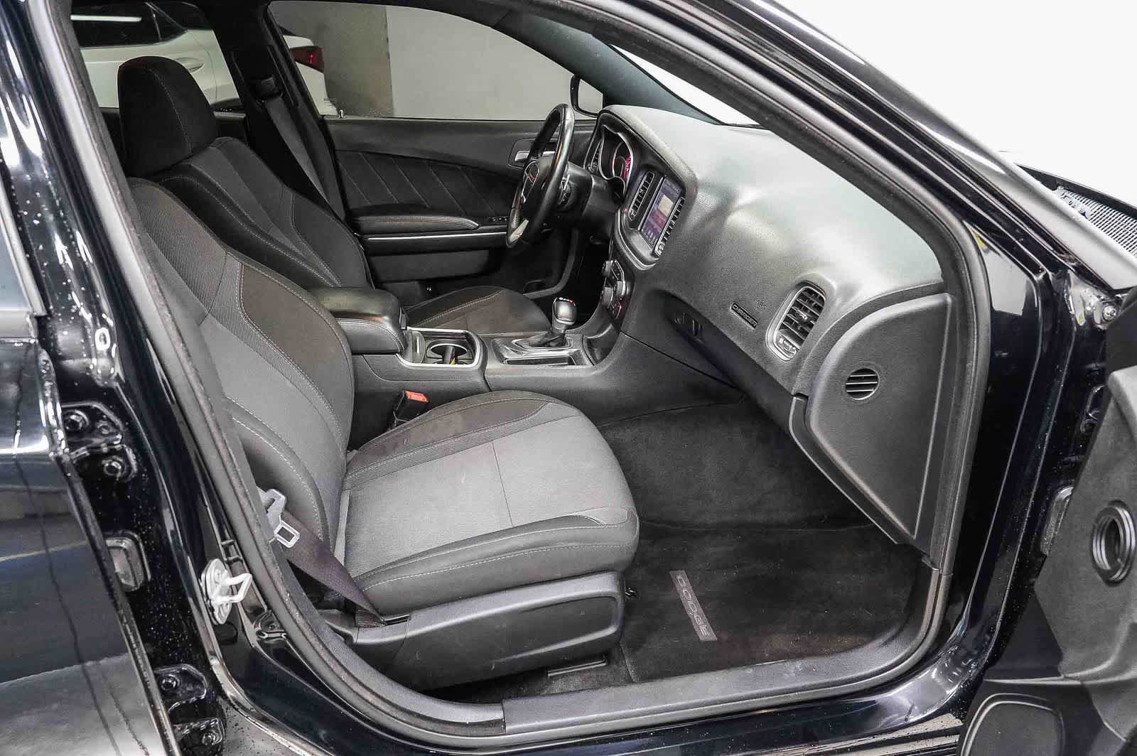 Used 2016 Dodge Charger R/T RWD image 16