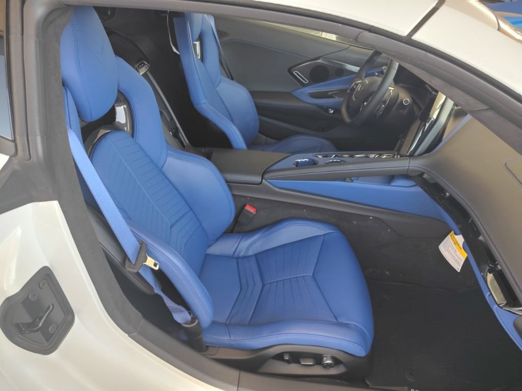 New 2027 Chevrolet Corvette Grand Sport w/ Z52 Sport Performance Package RWD image 18