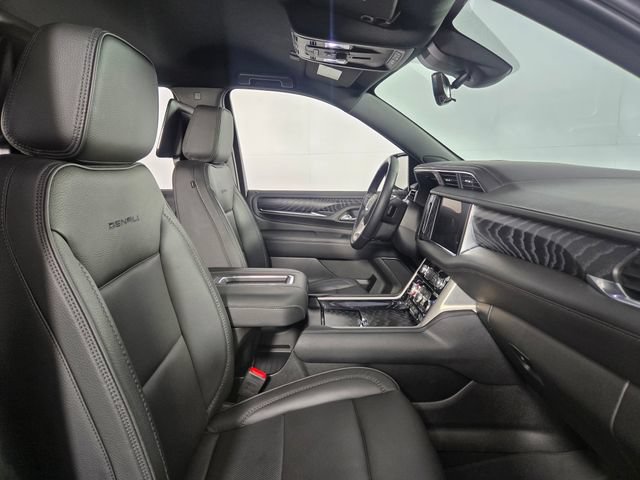 Used 2024 GMC Yukon Denali w/ Advanced Technology Package AWD/4WD image 16