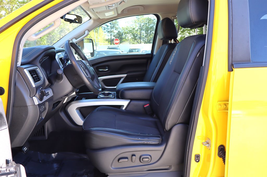 Used 2016 Nissan Titan PRO-4X AWD/4WD image 27