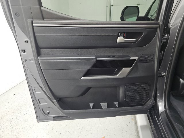 Used 2023 Toyota Tundra Limited AWD/4WD image 30