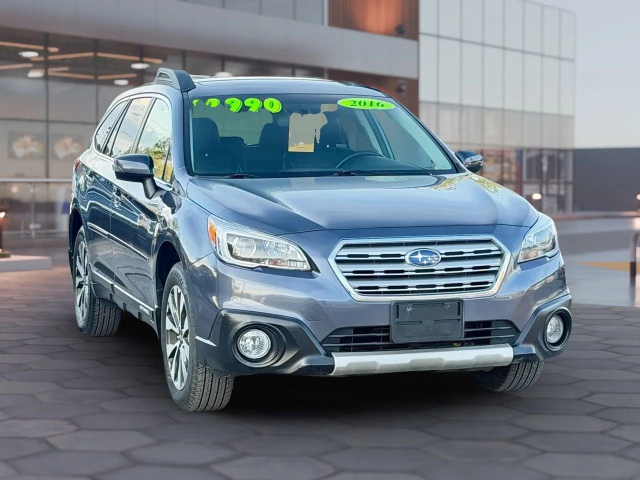 Used 2016 Subaru Outback 2.5i Limited AWD/4WD image 1
