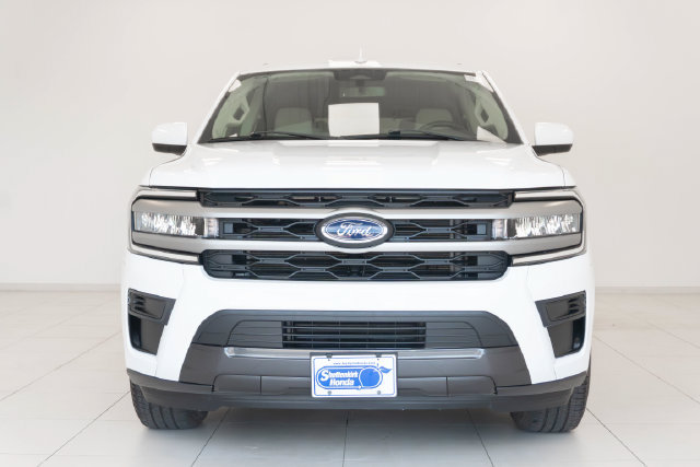 Used 2023 Ford Expedition XLT RWD image 6