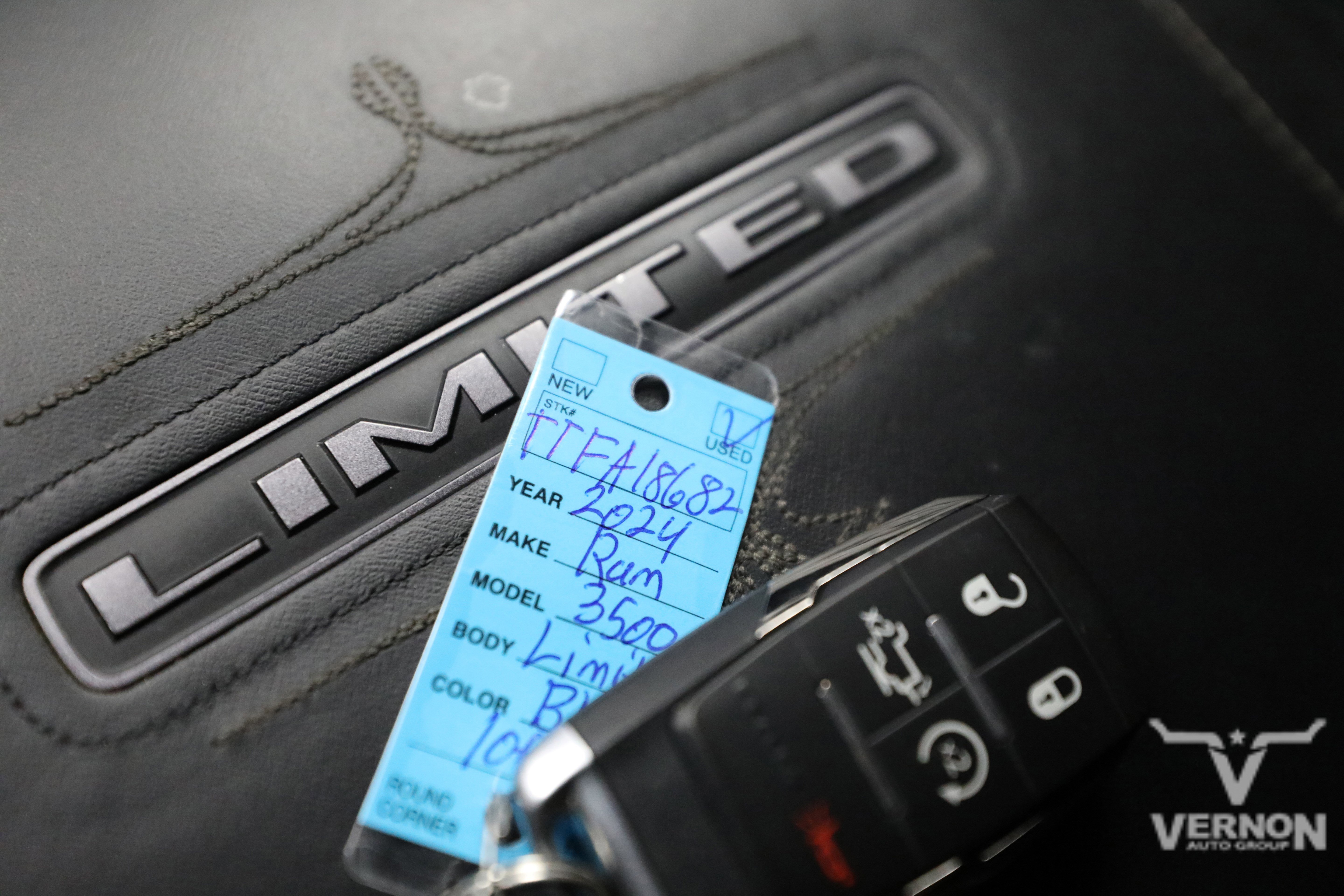 Used 2024 RAM 3500 Limited image 13