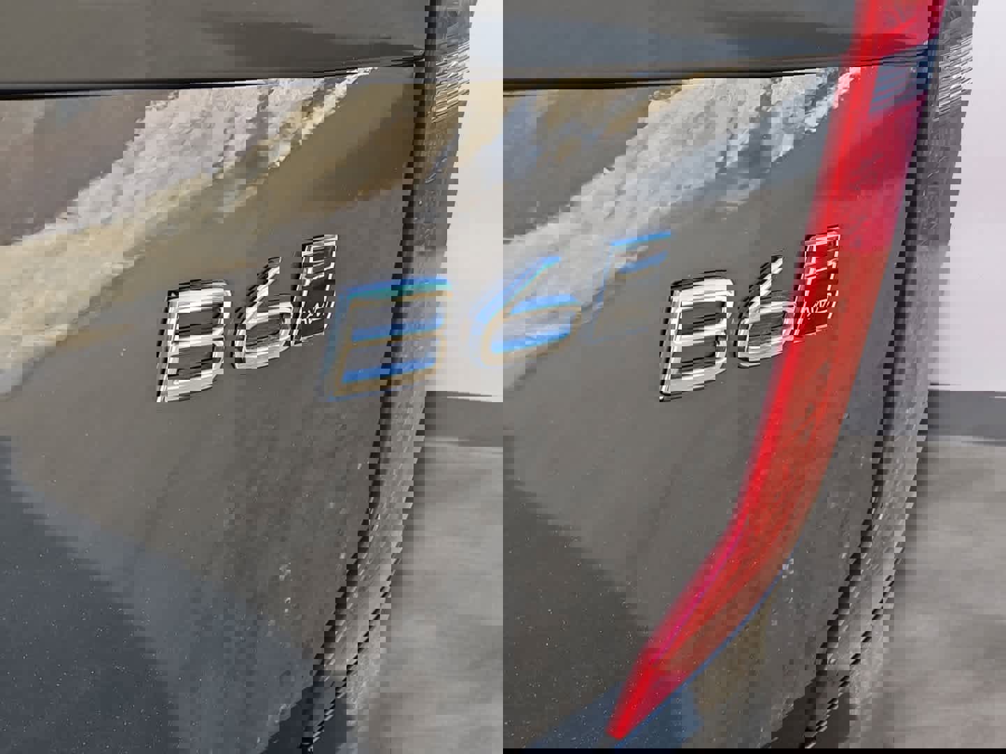 Used 2023 Volvo XC90 B6 Plus w/ Protection Package image 12