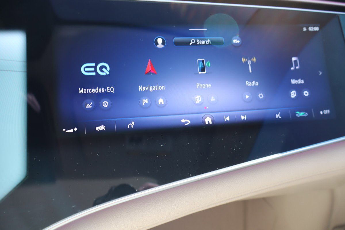 Used 2022 Mercedes-Benz EQS 580 4MATIC Sedan image 13