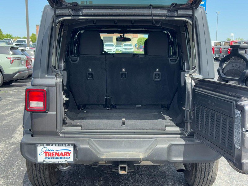 Used 2018 Jeep Wrangler Unlimited Sport S AWD/4WD image 5