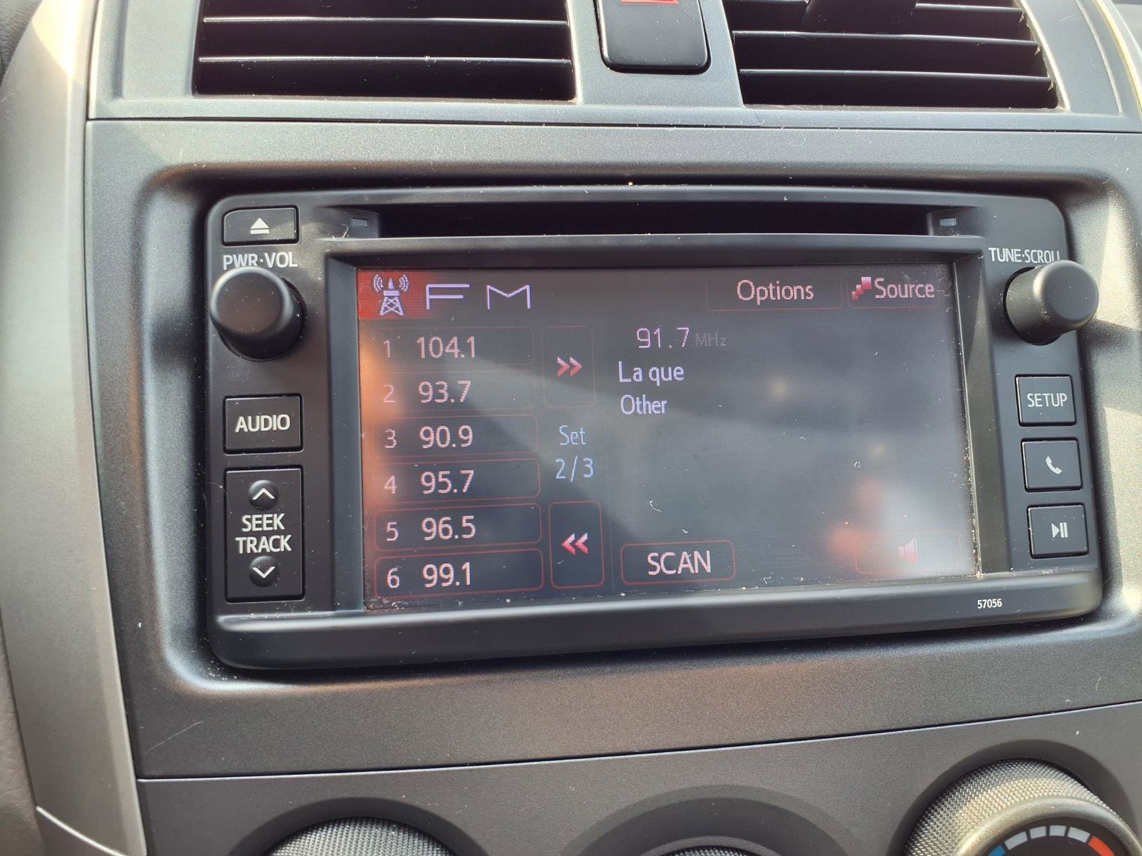 Used 2013 Toyota Corolla LE image 5