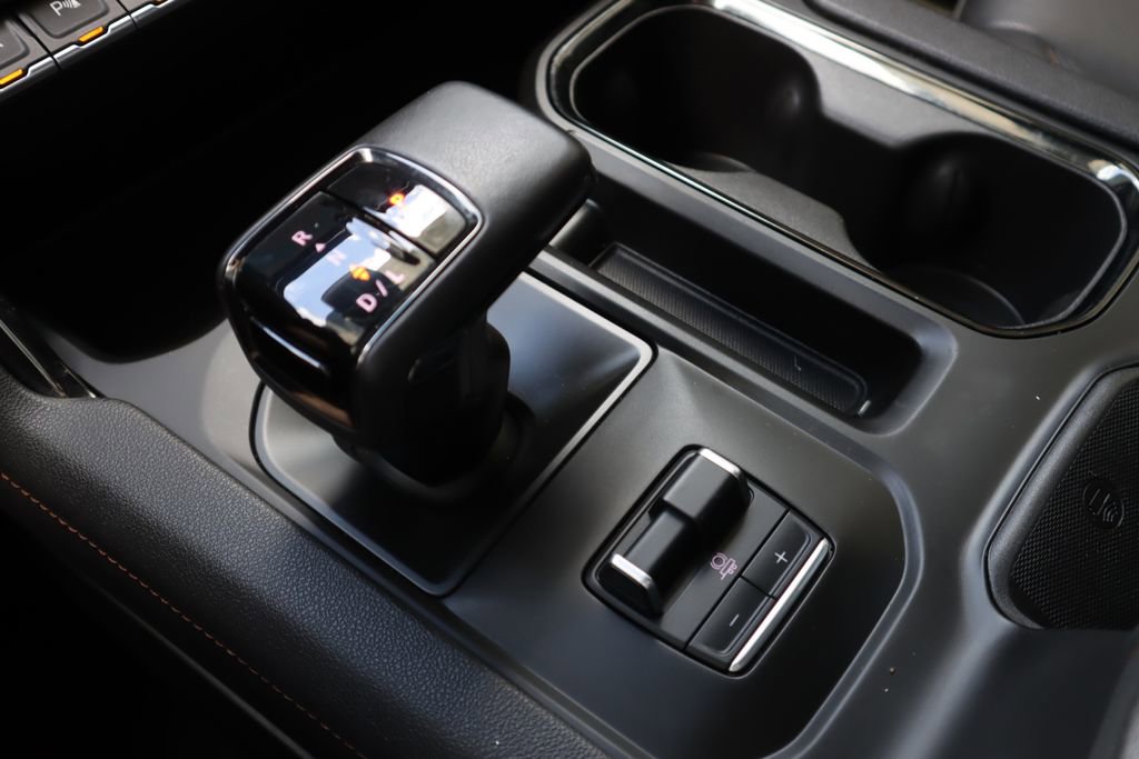 Used 2022 GMC Sierra 1500 AT4 w/ AT4 Premium Package image 11