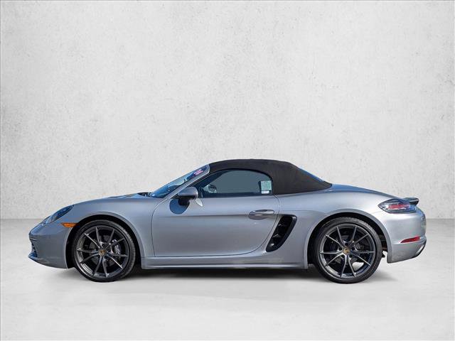 Used 2024 Porsche 718 Boxster RWD image 9