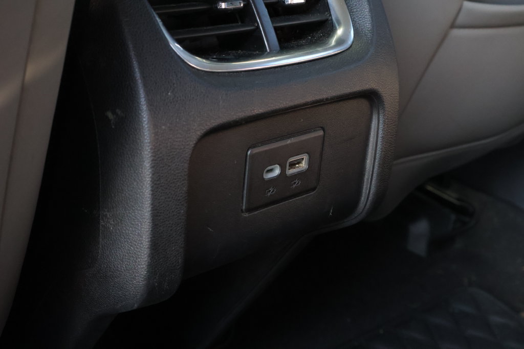 Certified 2020 Chevrolet Blazer LT FWD image 32