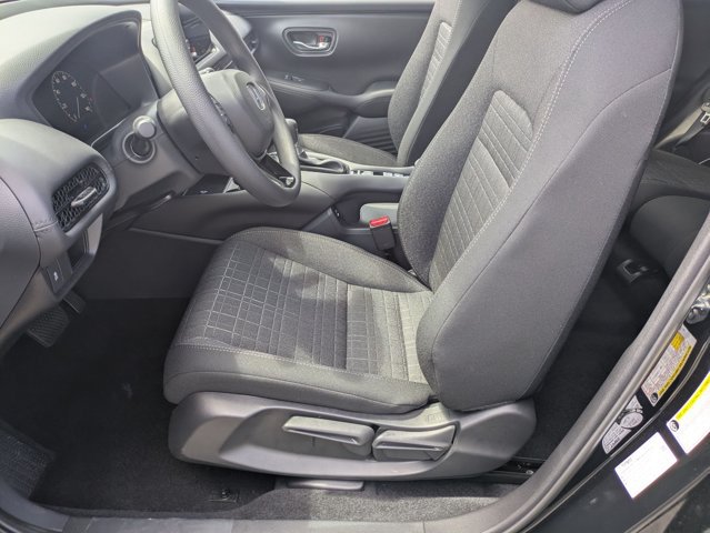 New 2027 Honda HR-V LX image 4