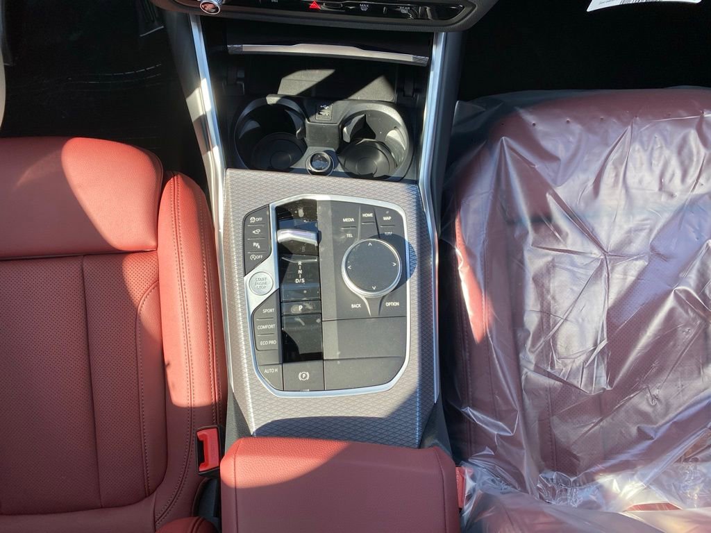 New 2026 BMW 330i xDrive Sedan w/ Convenience Package image 10