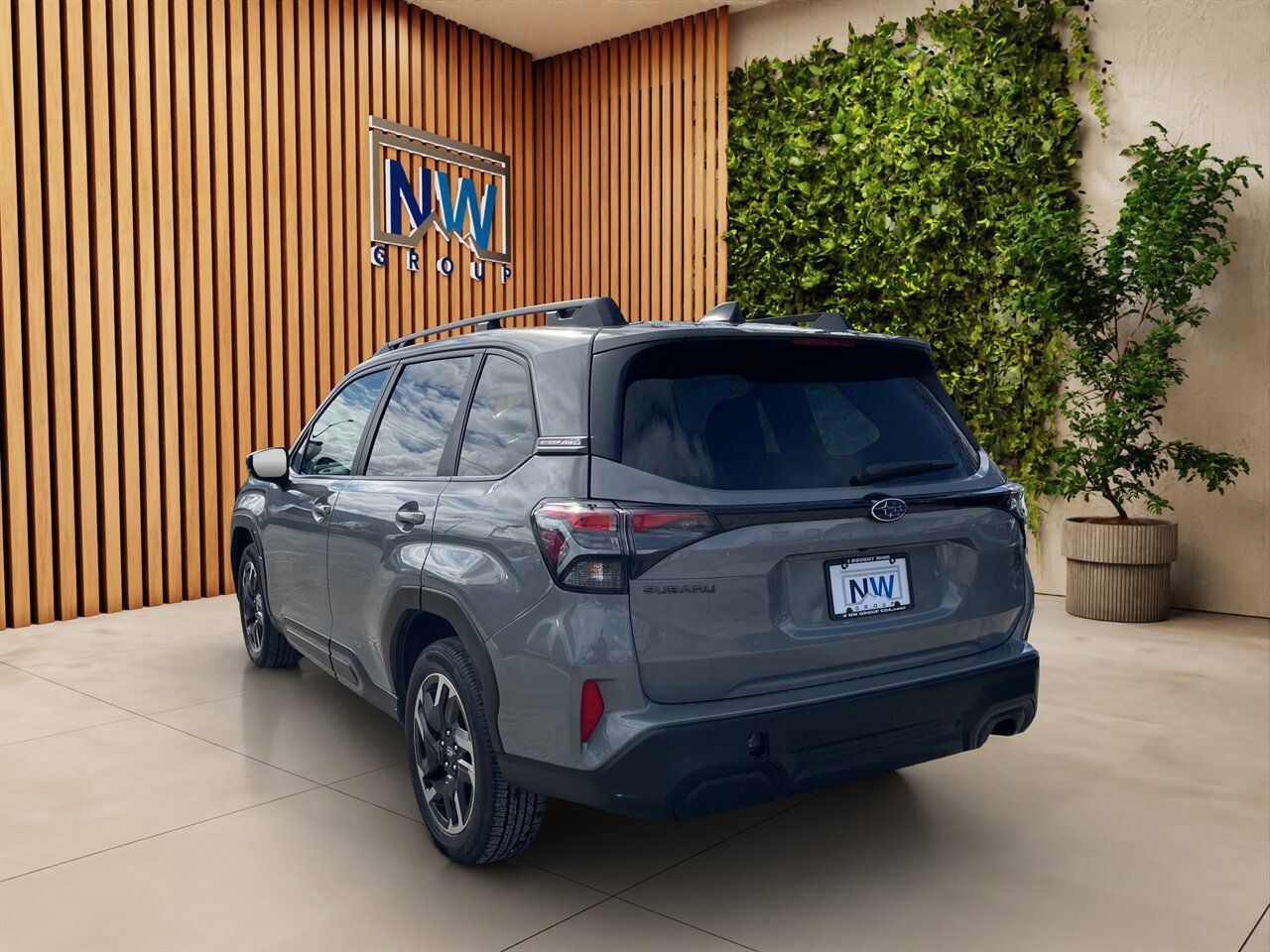 Used 2025 Subaru Forester Limited image 36