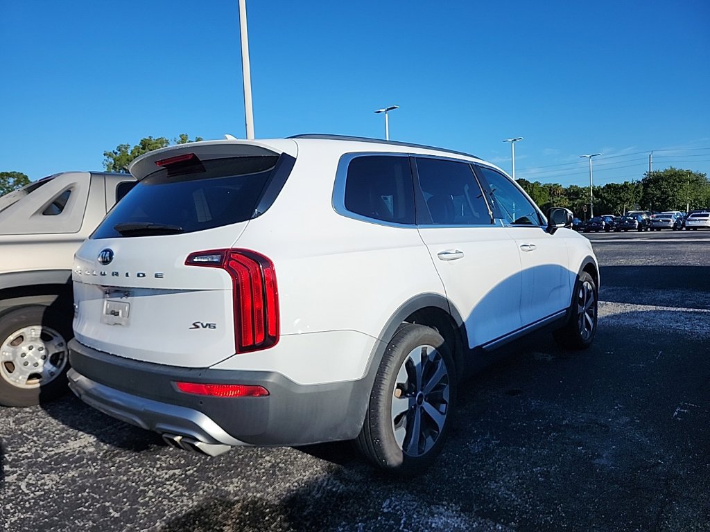 Used 2021 Kia Telluride S AWD/4WD image 3