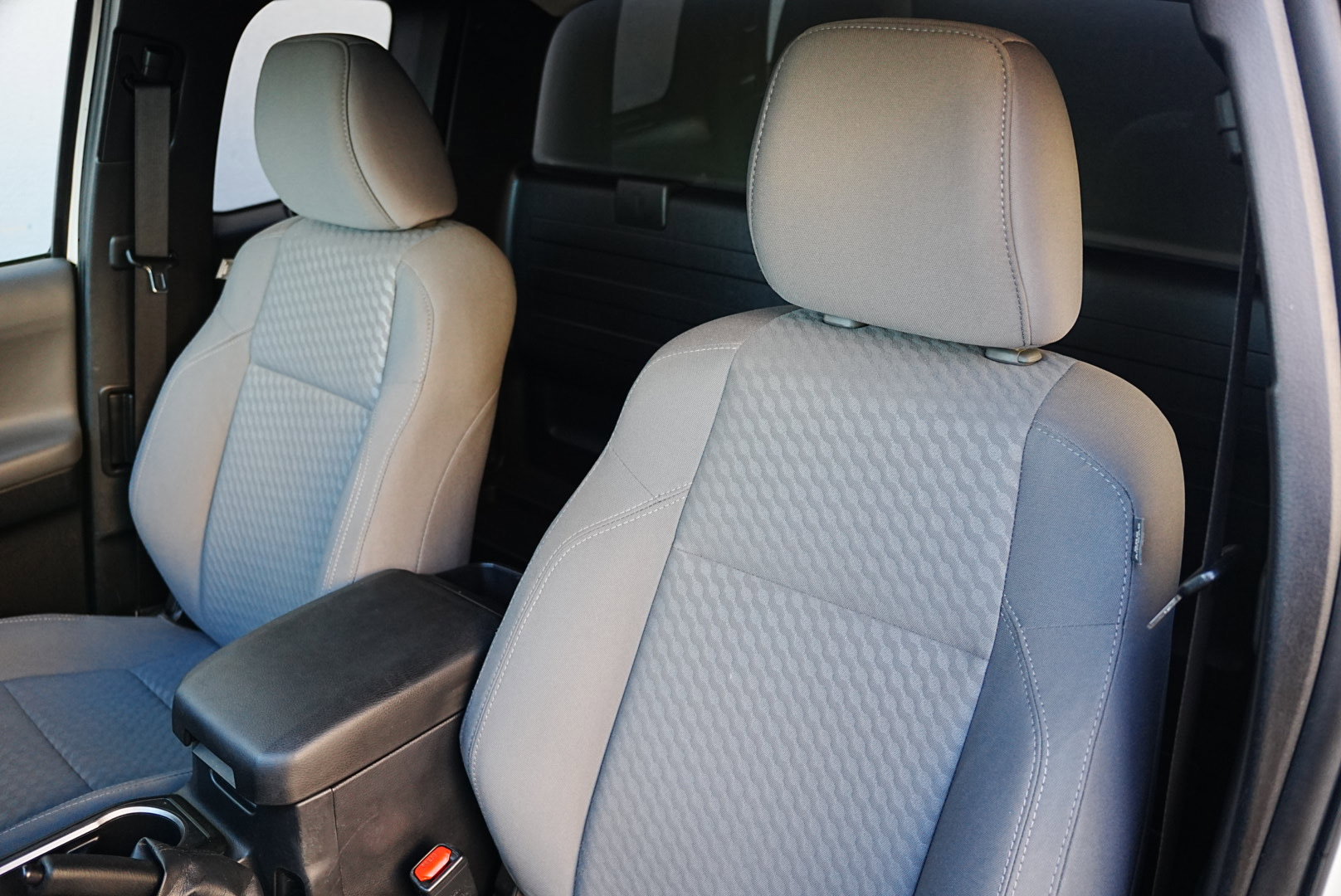 Used 2022 Toyota Tacoma SR image 10