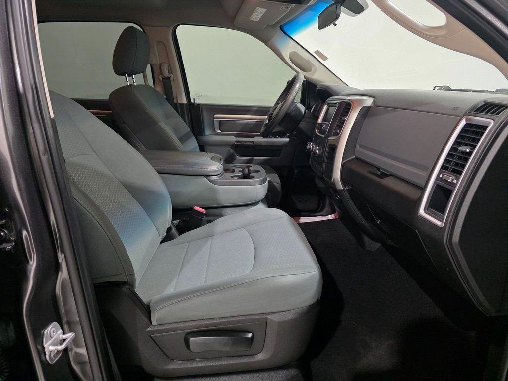 Used 2019 RAM 1500 Classic SLT image 22