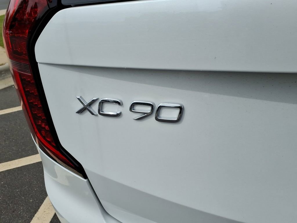 New 2026 Volvo XC90 B6 Plus w/ Protection Package Premier image 5