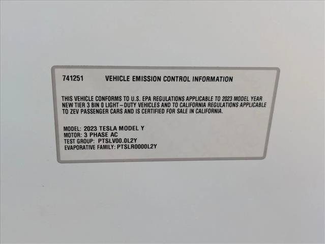 Used 2023 Tesla Model Y Performance AWD/4WD image 24