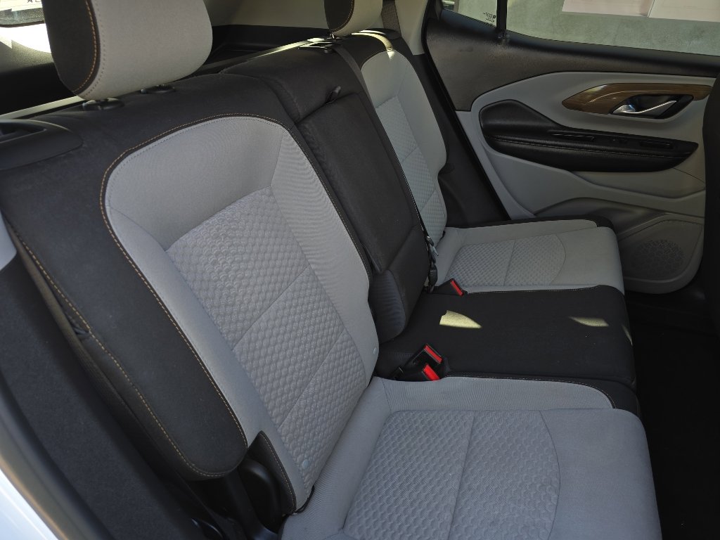 Used 2020 GMC Terrain SLE image 29