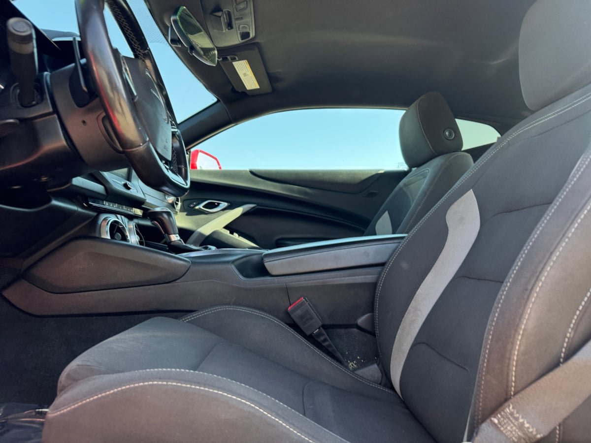 Used 2018 Chevrolet Camaro LT w/ RS Package image 17