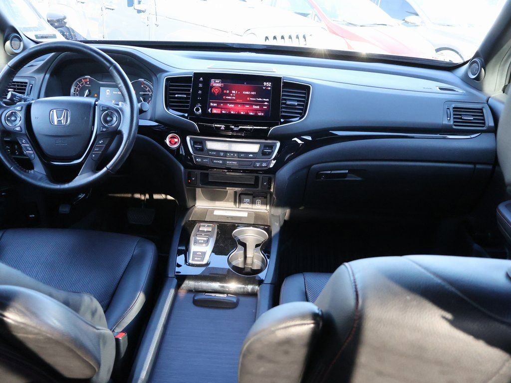 Certified 2023 Honda Ridgeline Black Edition image 13