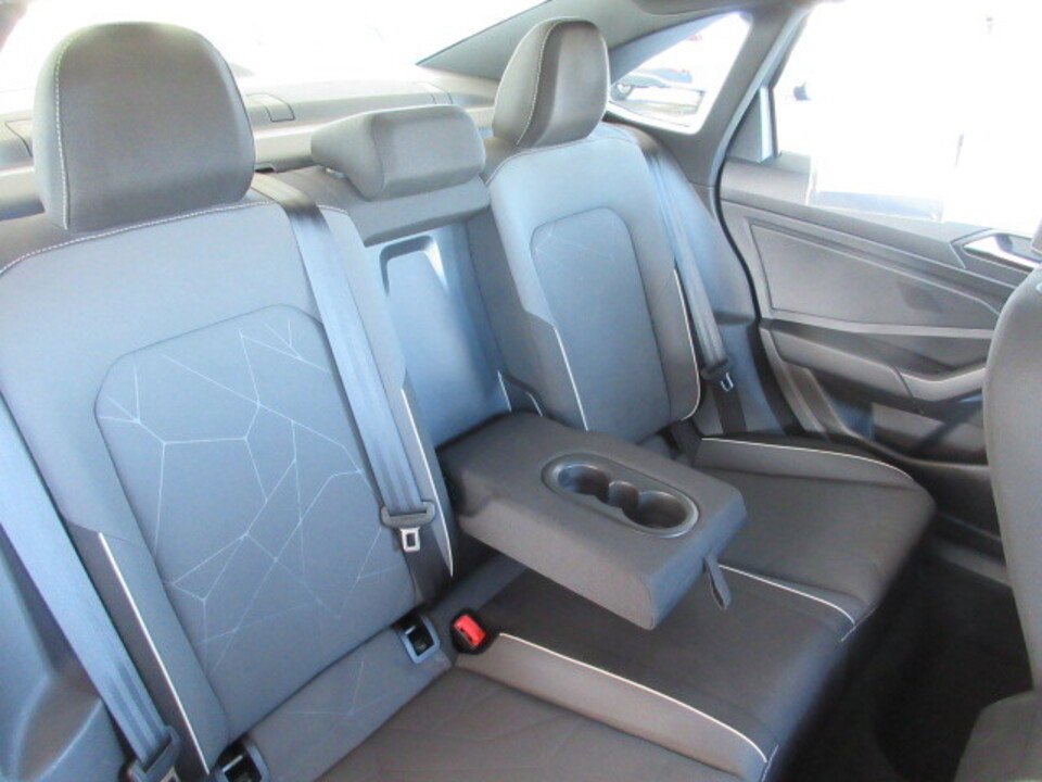 Used 2025 Volkswagen Jetta Sport image 27