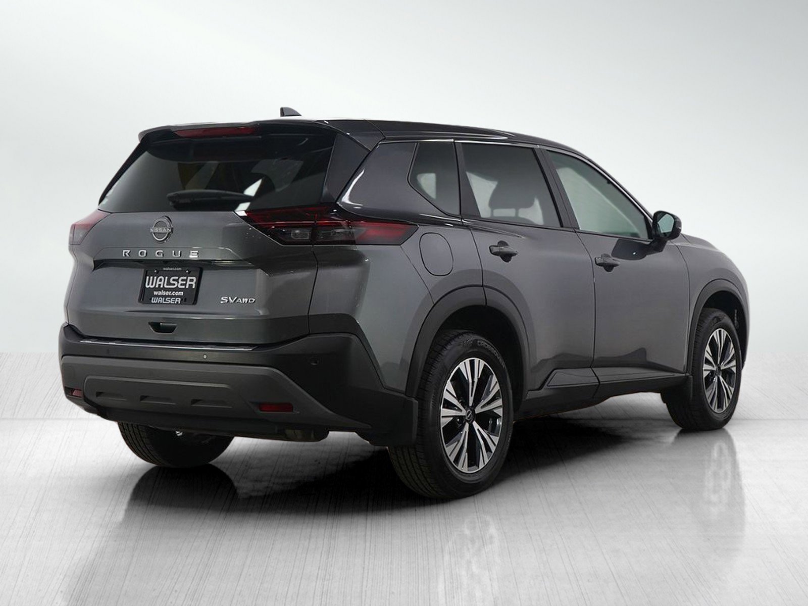 Used 2022 Nissan Rogue SV image 5