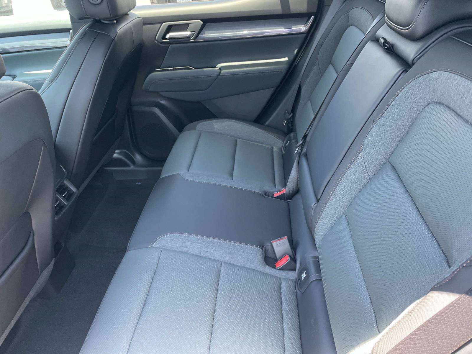 New 2026 GMC Terrain AT4 AWD/4WD image 24