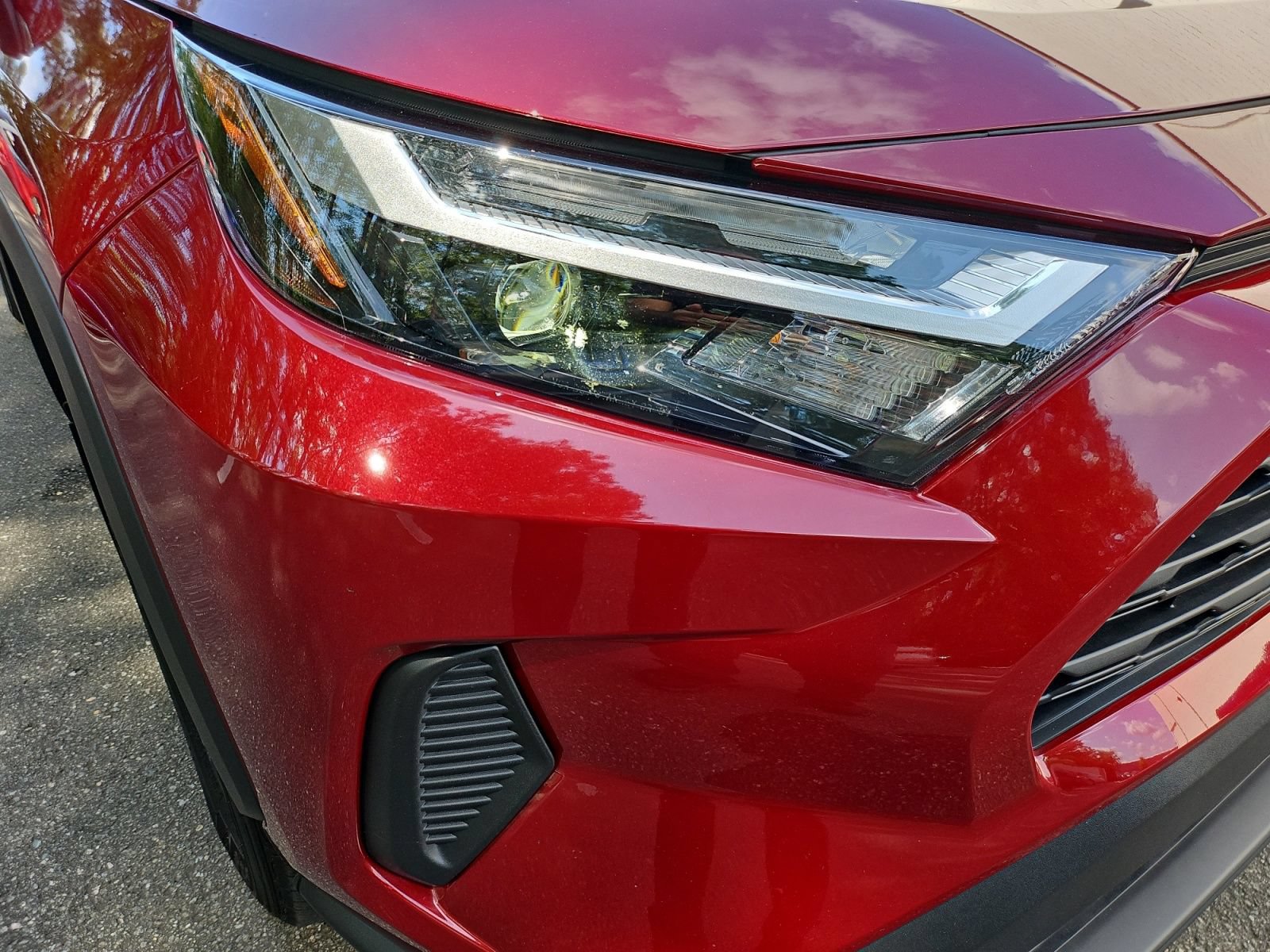 Used 2025 Toyota RAV4 XLE w/ Convenience Package AWD/4WD image 12