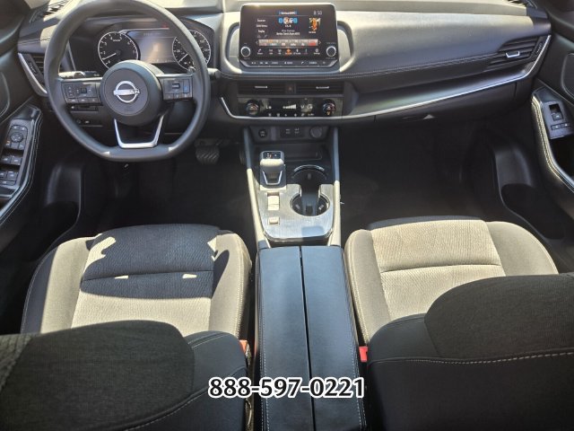 Used 2024 Nissan Rogue SV FWD image 13