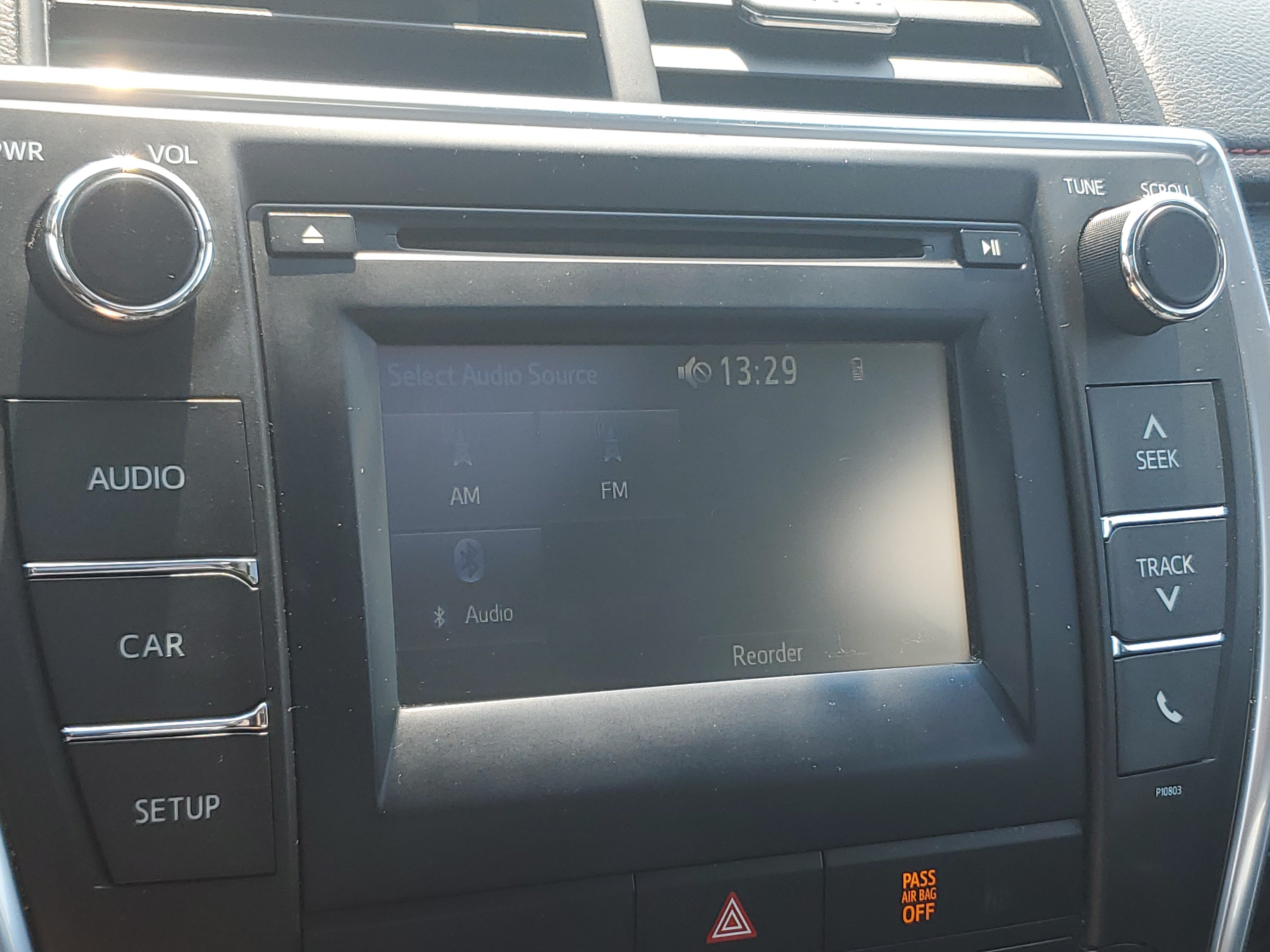Used 2015 Toyota Camry SE w/ Moonroof Package FWD image 26