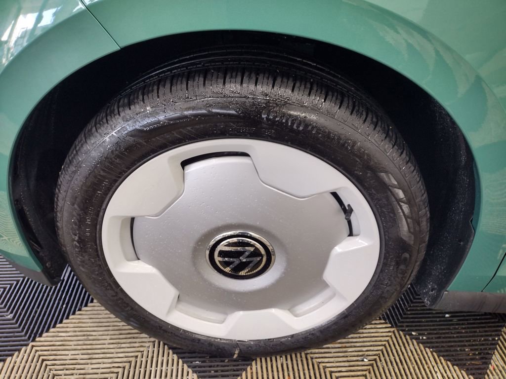New 2025 Volkswagen ID. Buzz 1st Edition image 6