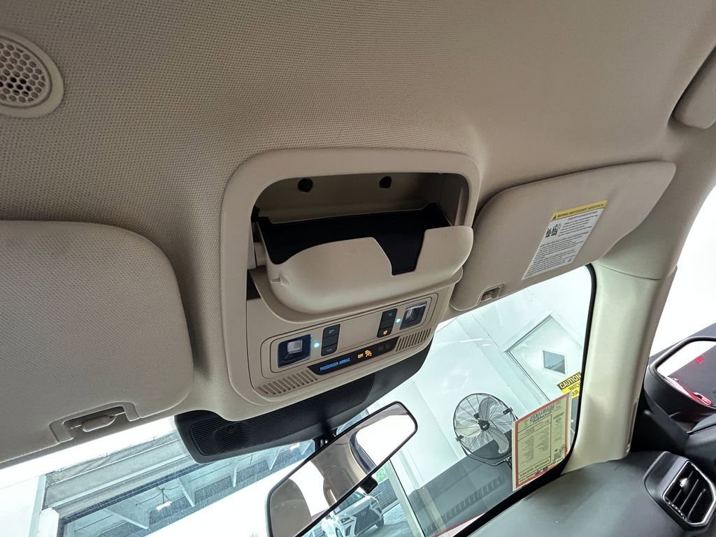 Used 2021 Ford Explorer XLT w/ Equipment Group 202A image 30