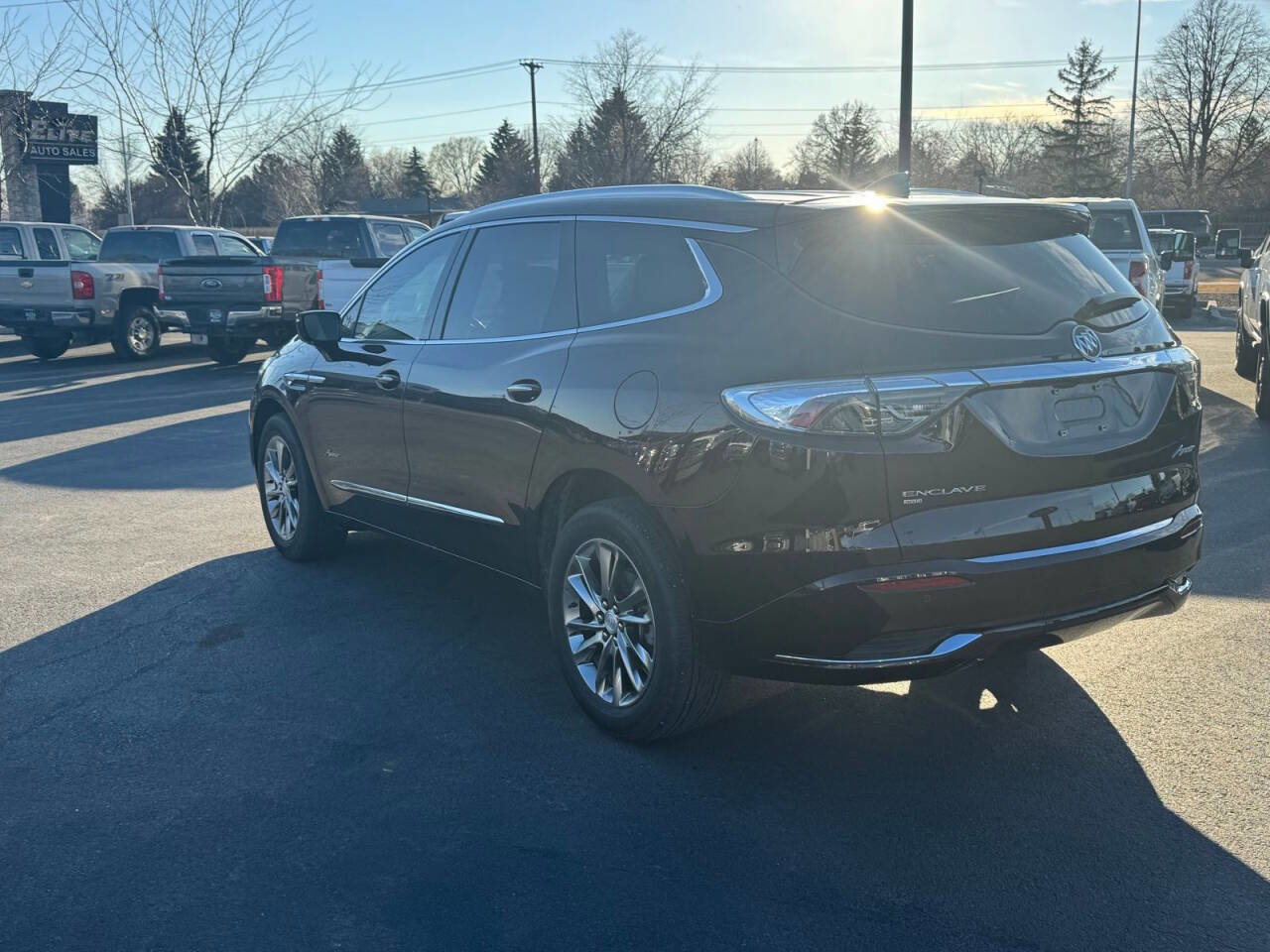 Used 2022 Buick Enclave Avenir w/ Avenir Technology Package image 5