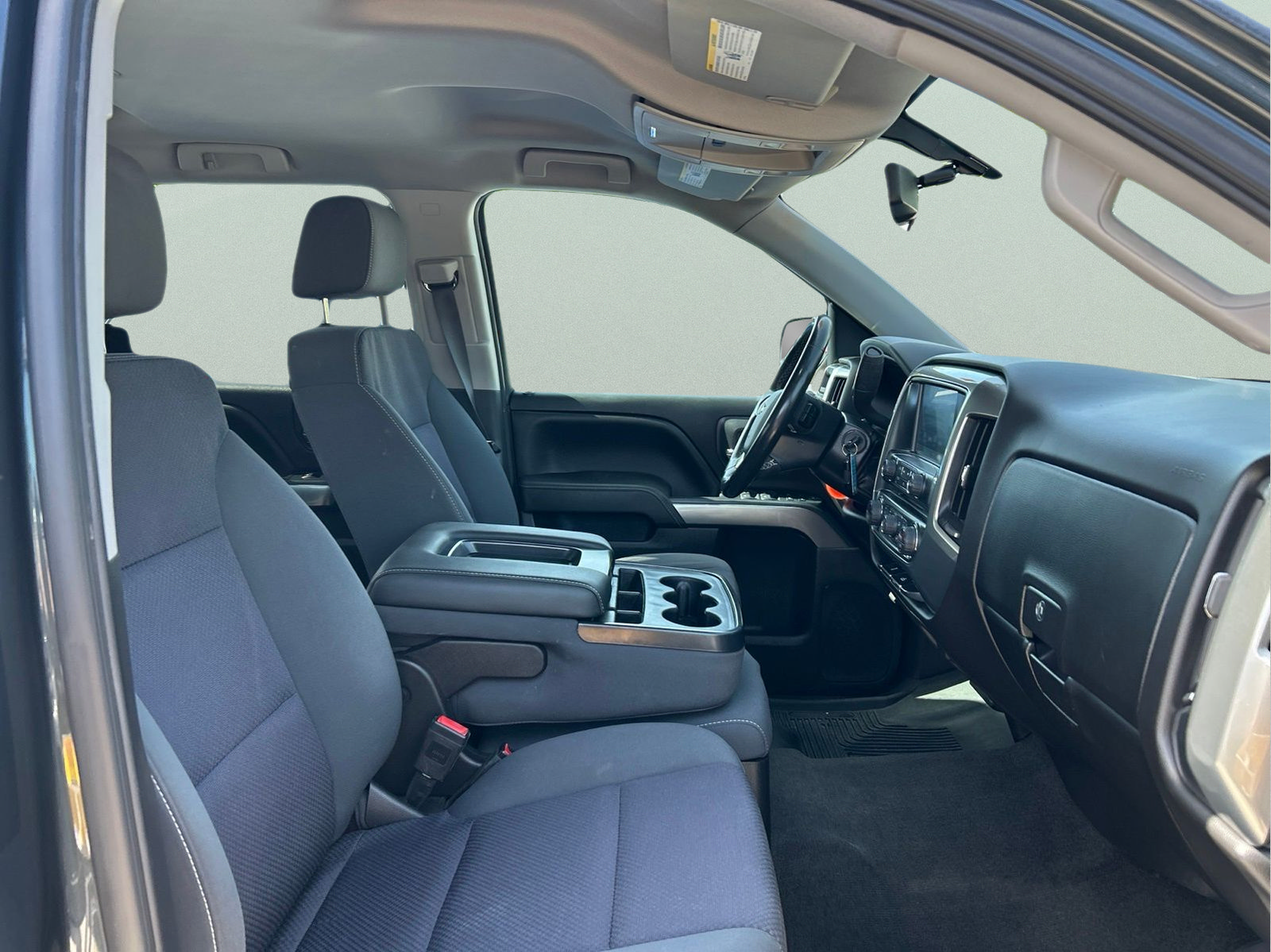 Used 2018 Chevrolet Silverado 1500 LT w/ All Star Edition AWD/4WD image 12