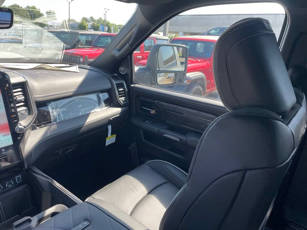 New 2026 RAM 2500 Limited AWD/4WD image 22