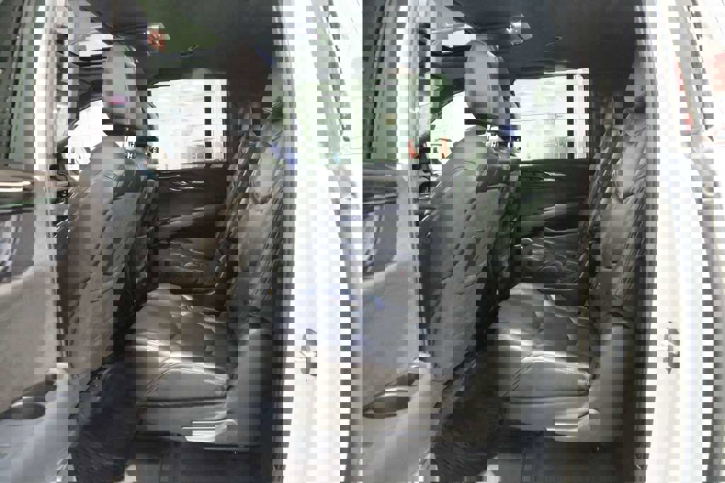 Used 2020 Cadillac Escalade ESV Platinum image 22