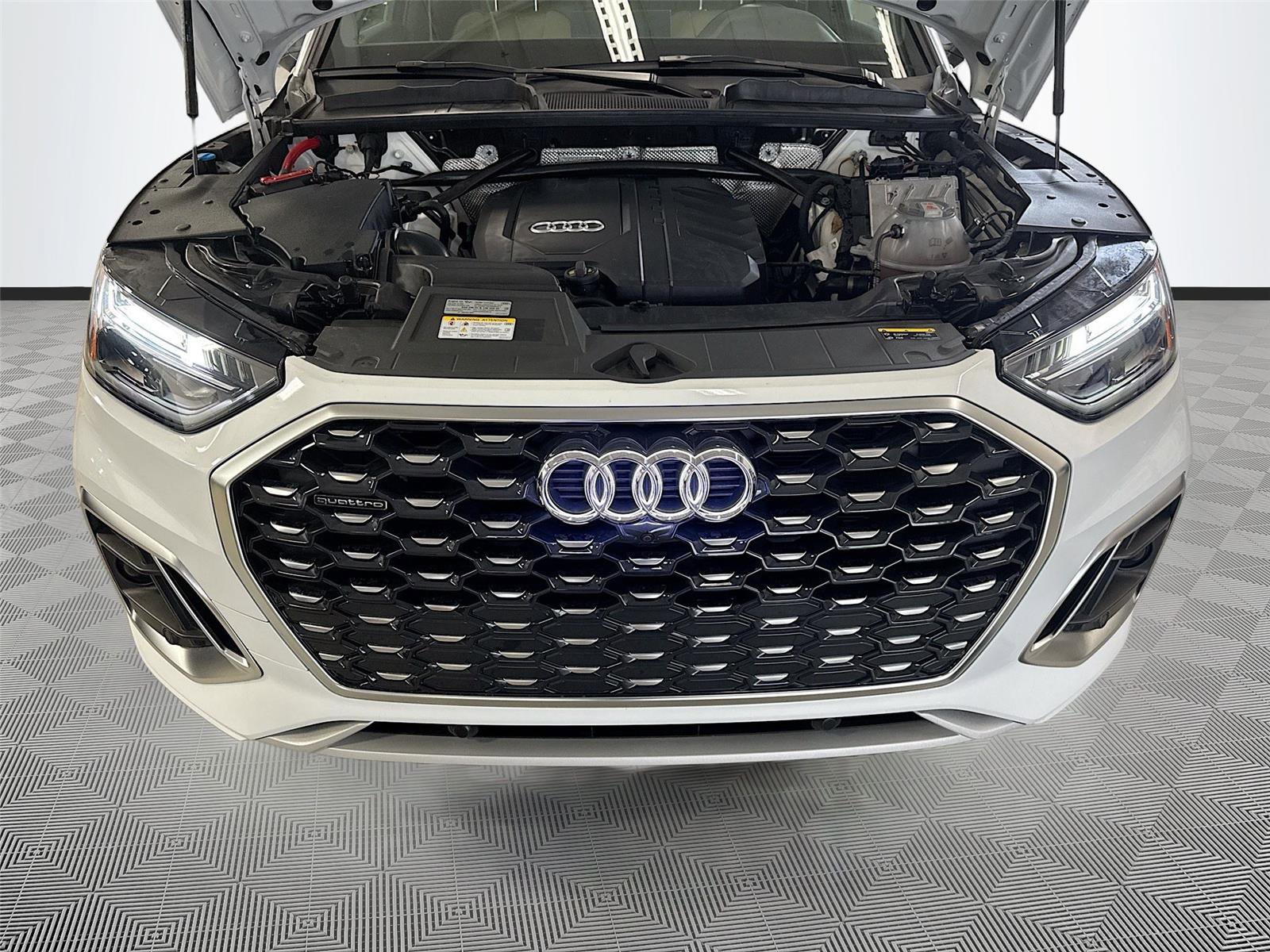 Certified 2023 Audi Q5 2.0T Premium Plus w/ Premium Plus Package AWD/4WD image 28