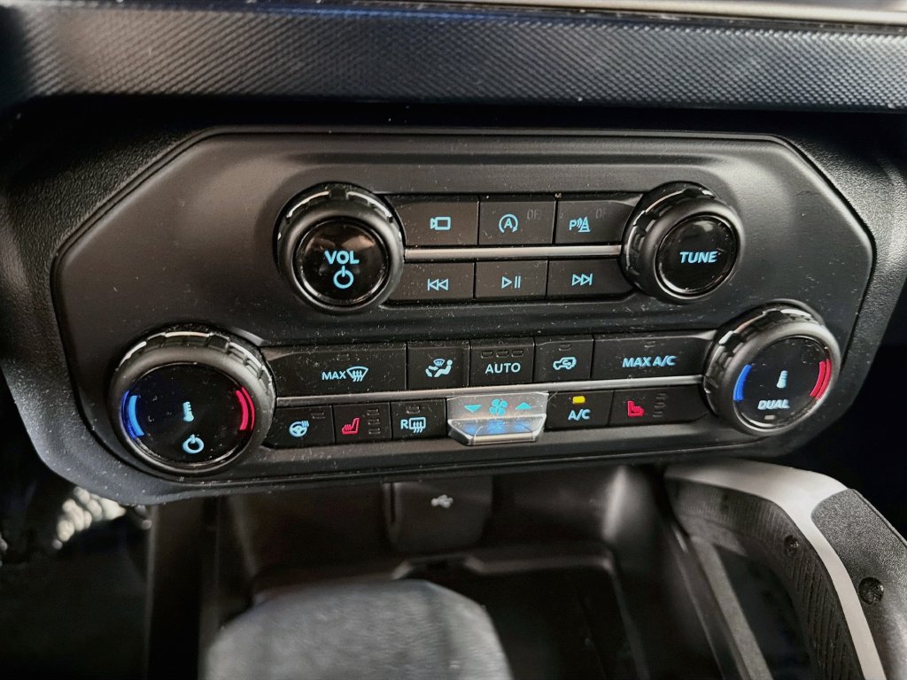 Used 2022 Ford Bronco Outer Banks w/ Sasquatch Package AWD/4WD image 16