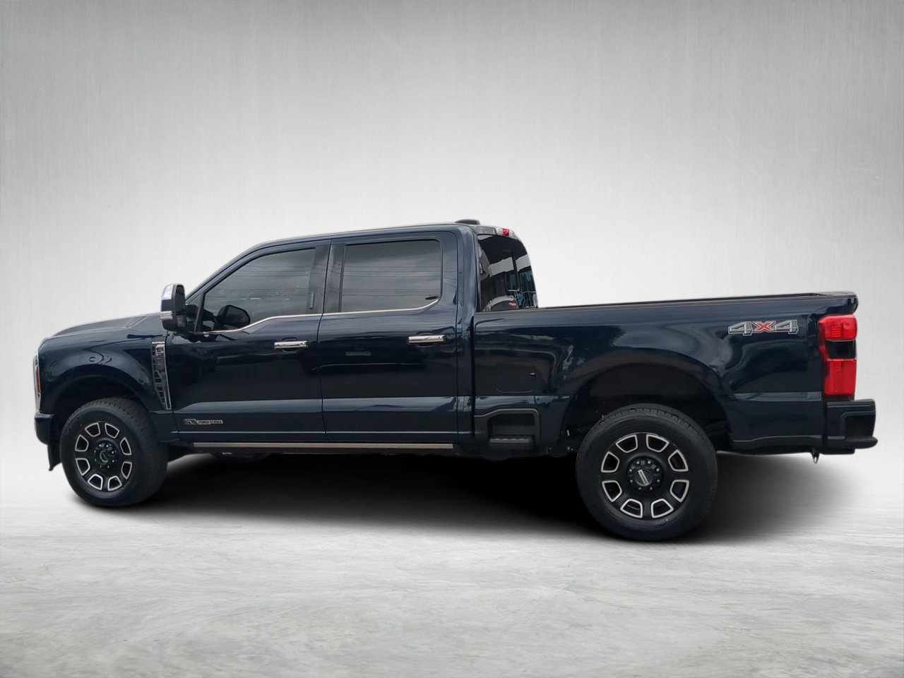 Used 2024 Ford F250 Platinum image 5