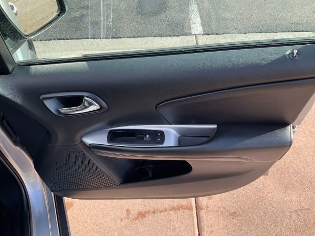 Used 2019 Dodge Journey SE FWD image 22