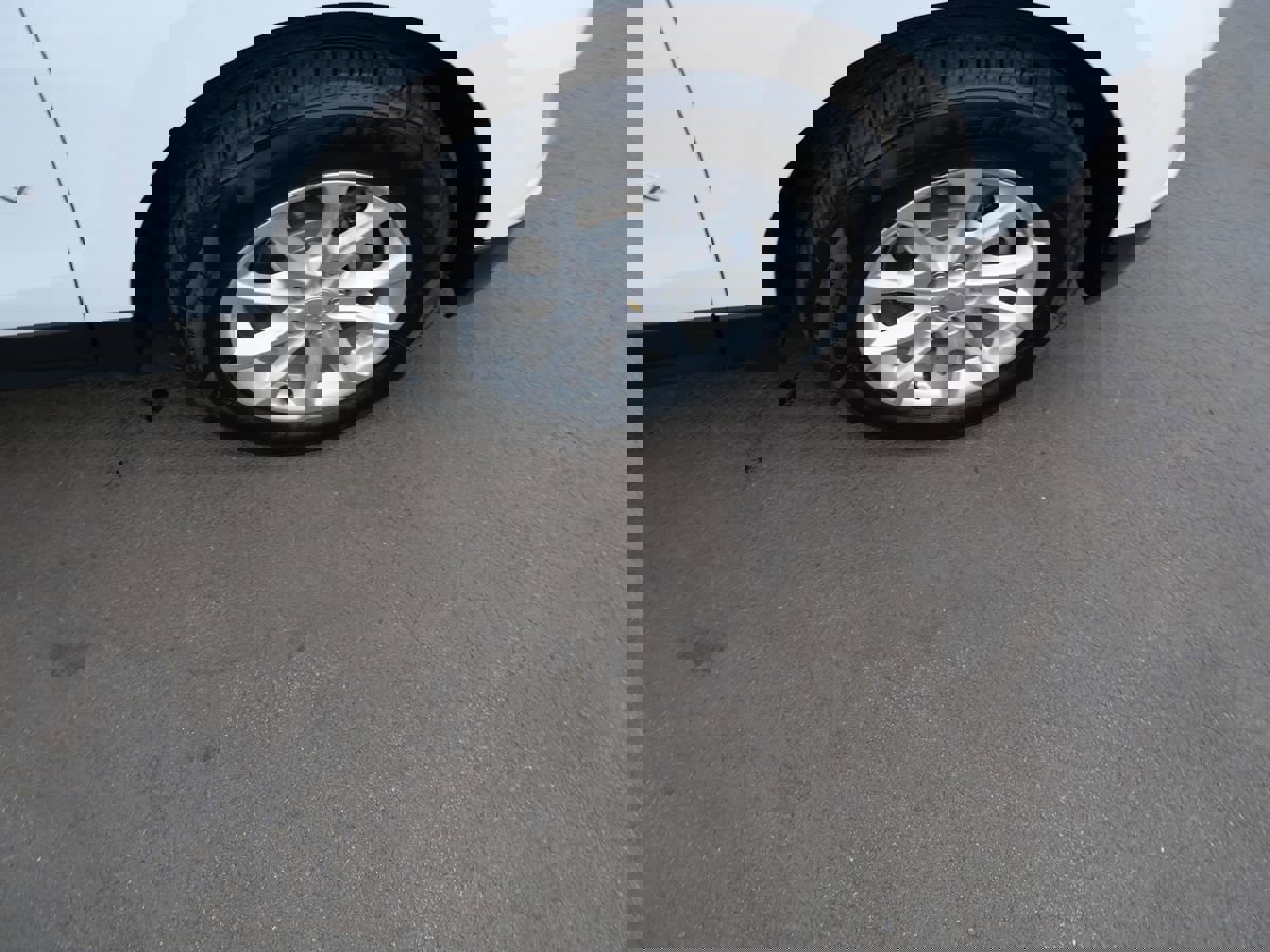 Used 2020 Chevrolet Equinox LT image 35