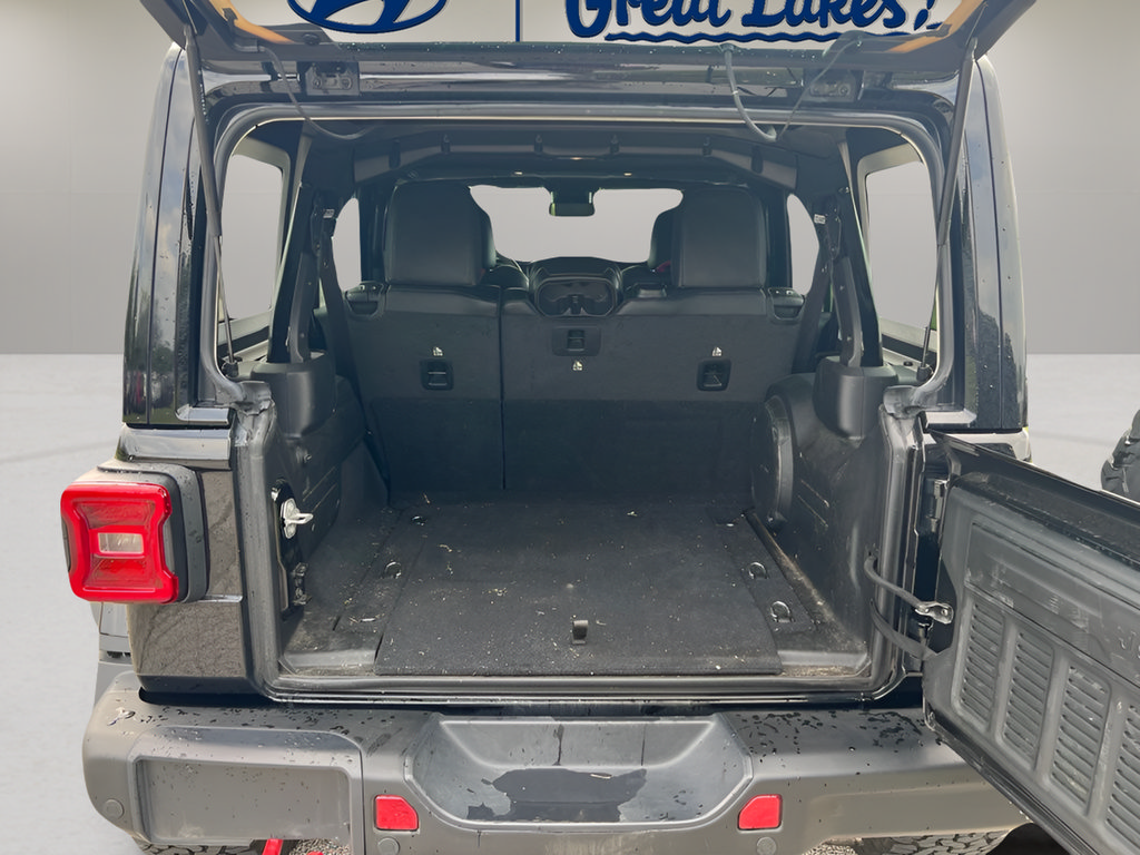 Used 2024 Jeep Wrangler Unlimited Rubicon AWD/4WD image 10