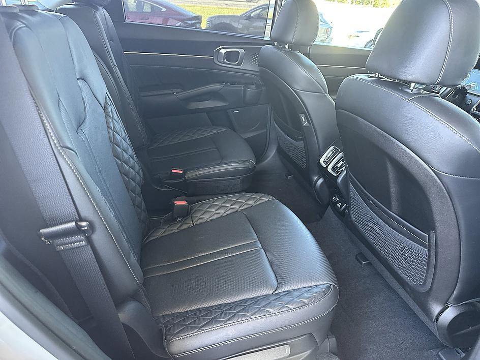 Used 2023 Kia Sorento SX AWD/4WD image 20