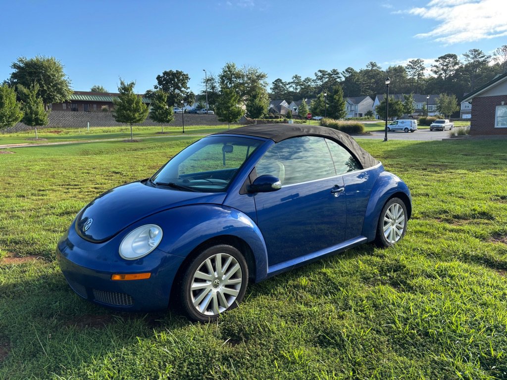 Used 2008 Volkswagen Beetle SE image 8
