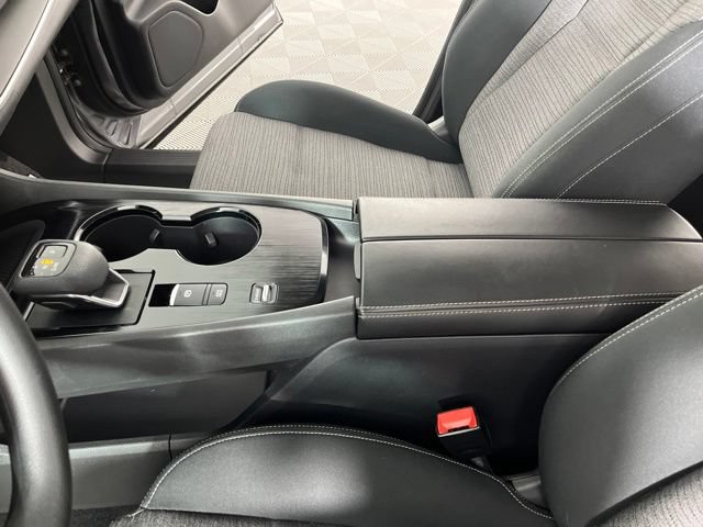 Used 2021 Nissan Rogue S FWD image 29