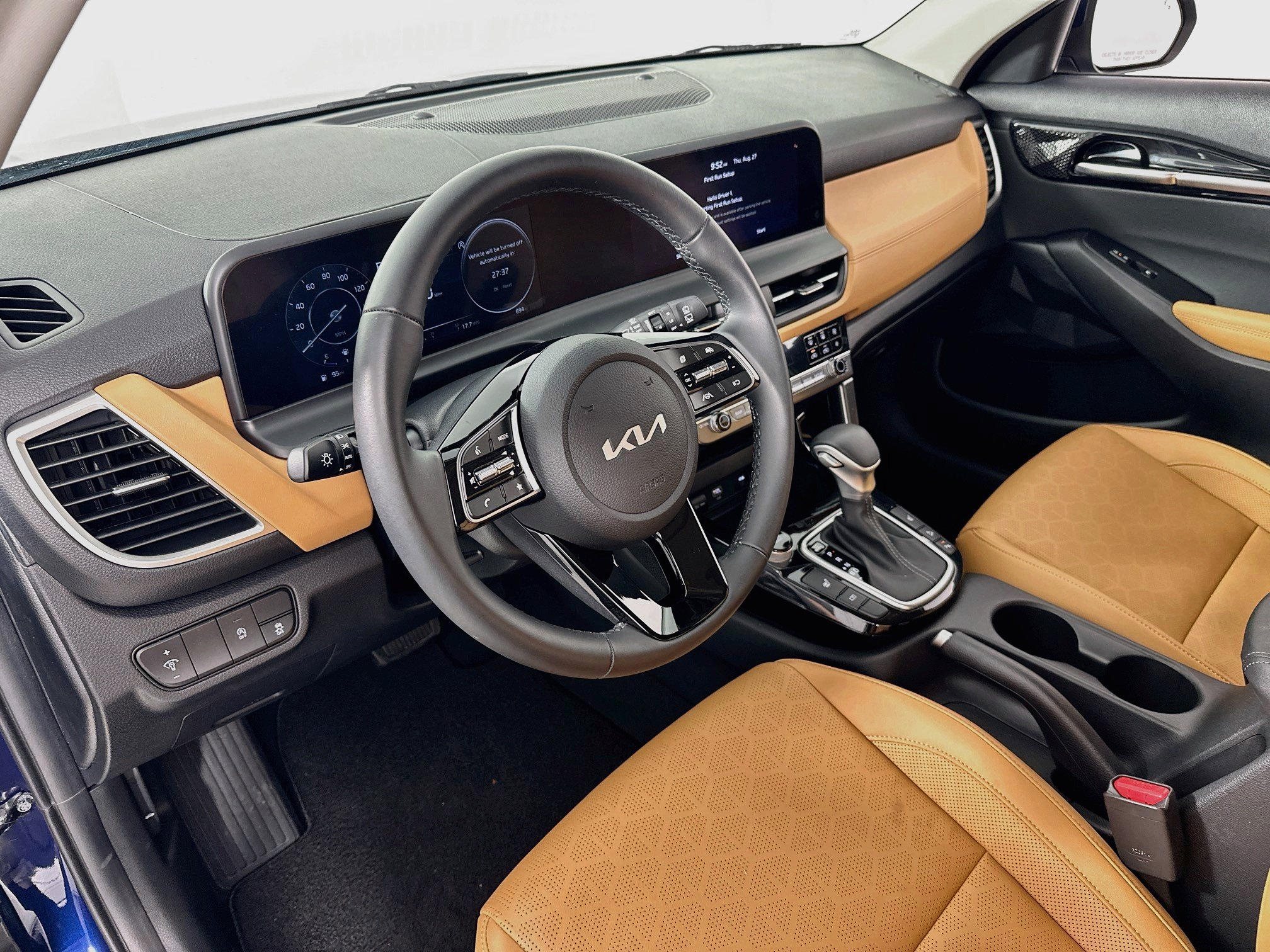 Used 2026 Kia Seltos EX FWD image 9