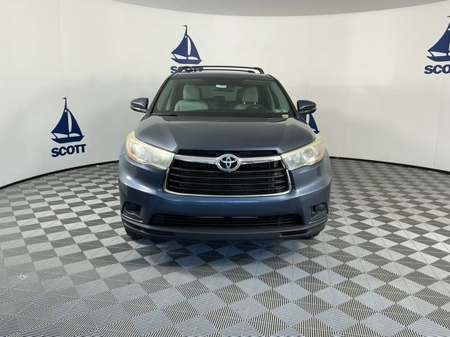 Used 2016 Toyota Highlander LE AWD/4WD image 2
