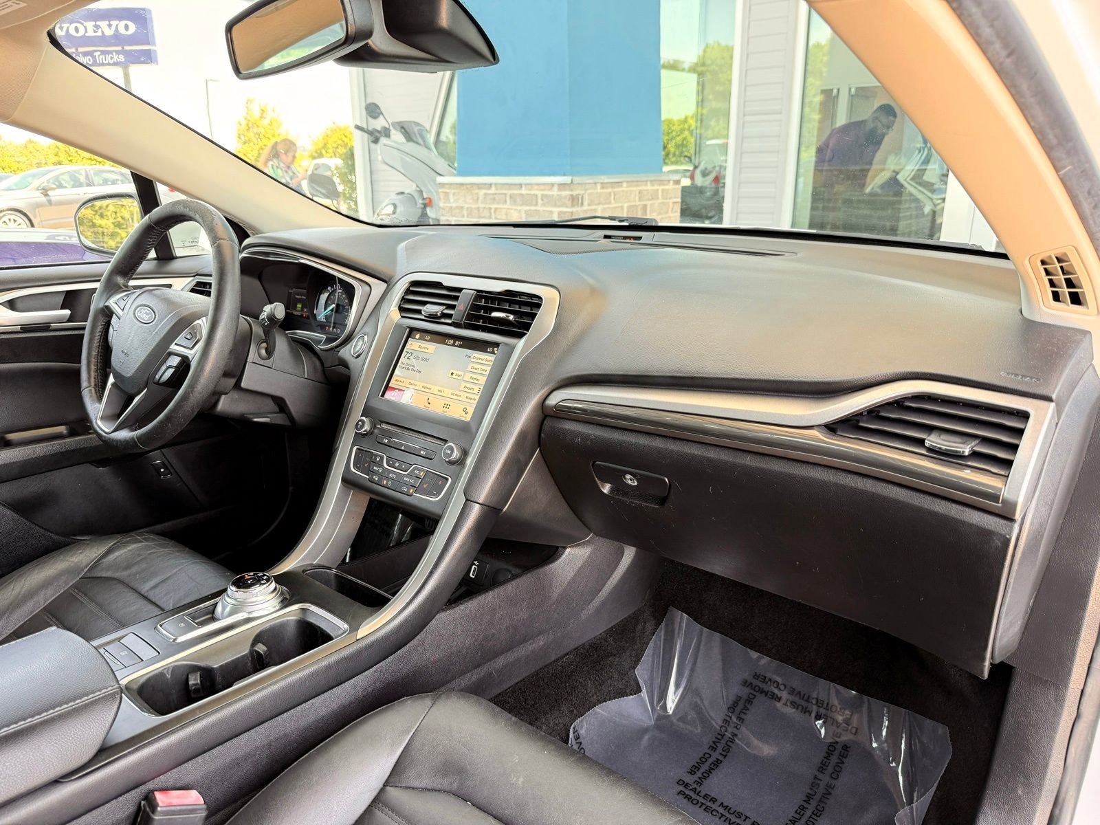 Used 2018 Ford Fusion SE w/ Equipment Group 602A FWD image 20